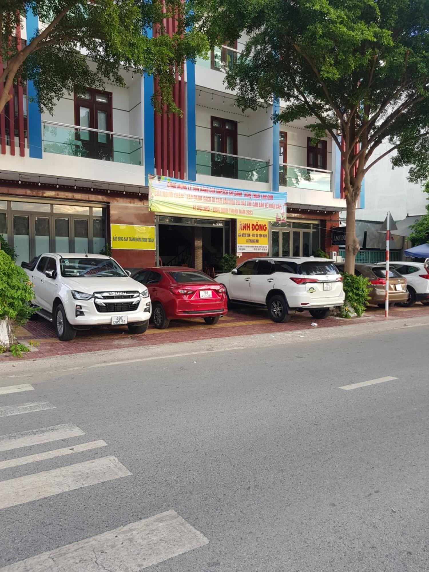 Khach San Anh Dong Hotell Phan Rang Eksteriør bilde